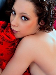 Nikita (cute curly teen) glamour portrait photoshoot!